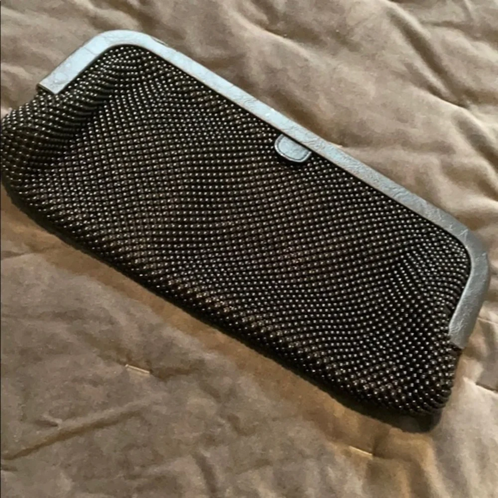 Black metal mesh clutch
